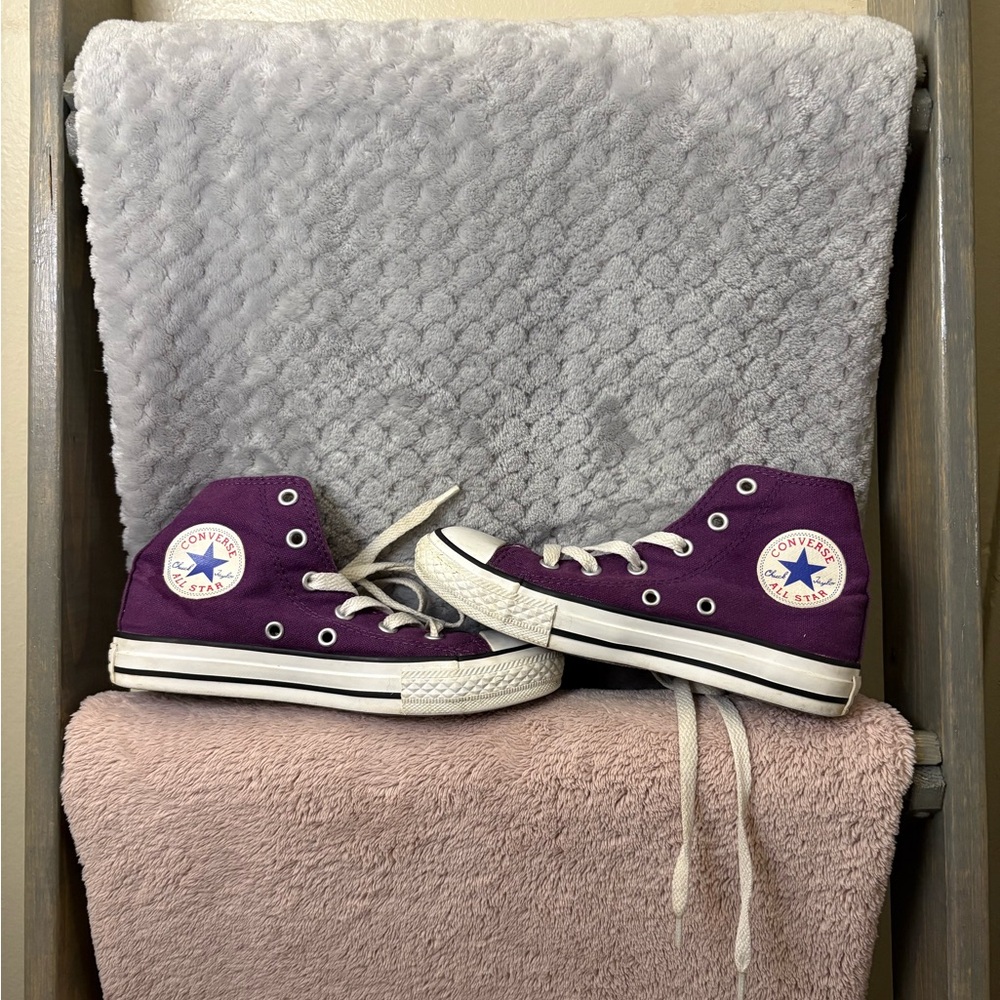 Converse Kids High-Top Sneakers in Purple